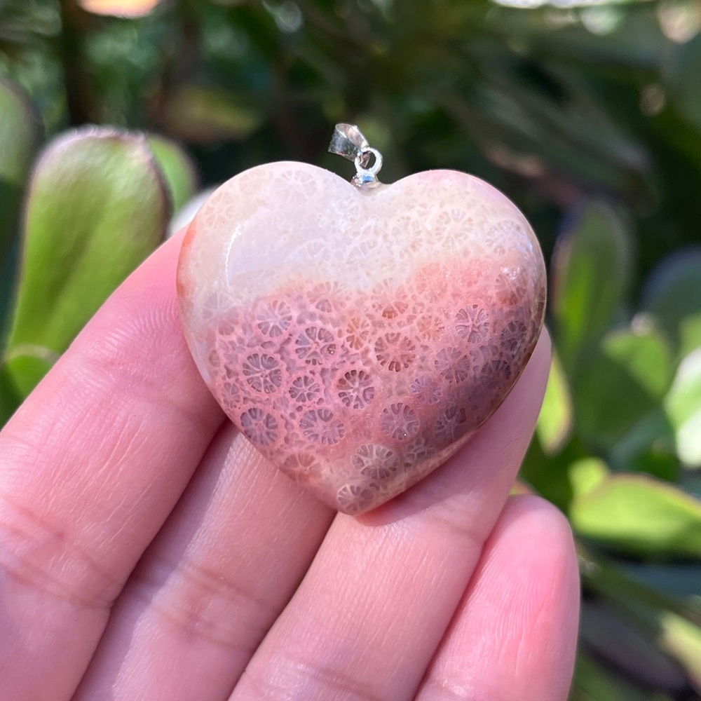 Stainless‎ steel coral jade heart pendant 1679
